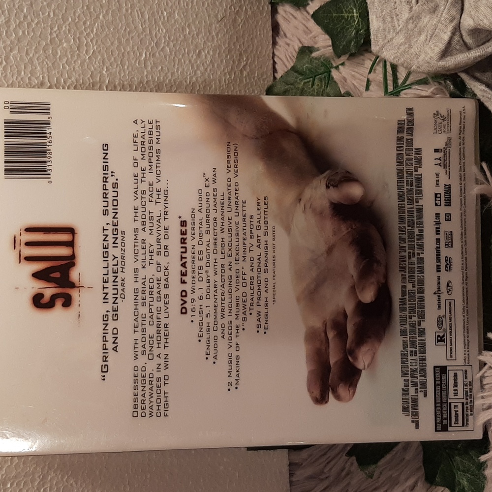 Saw DVD - Picture 2 of 2